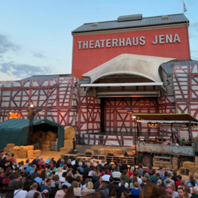 Foto Kulturarena Jena 2023 Theatervorplatz