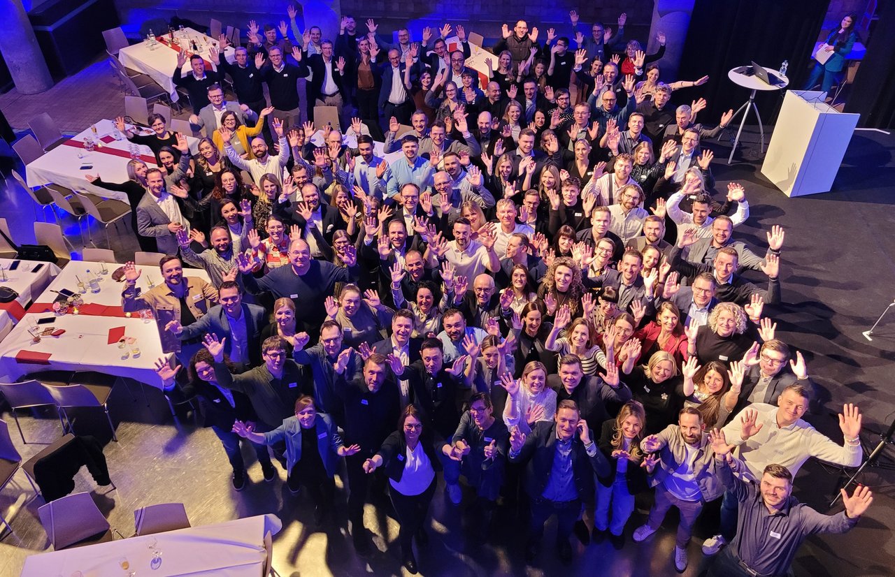 Gruppenfoto der Teilnehmer am Almuni-Treffen 2025