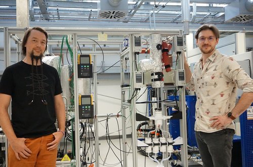 Projektmitarbeitende "Intelligente Steuerung und Verschaltung erneuerbarer Wärmenetze durch KI – ein Proof-of-Concept"