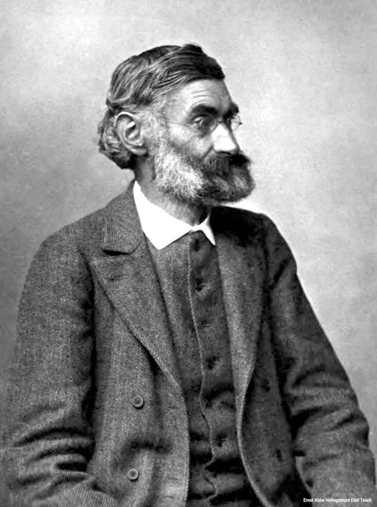 ERNST ABBE