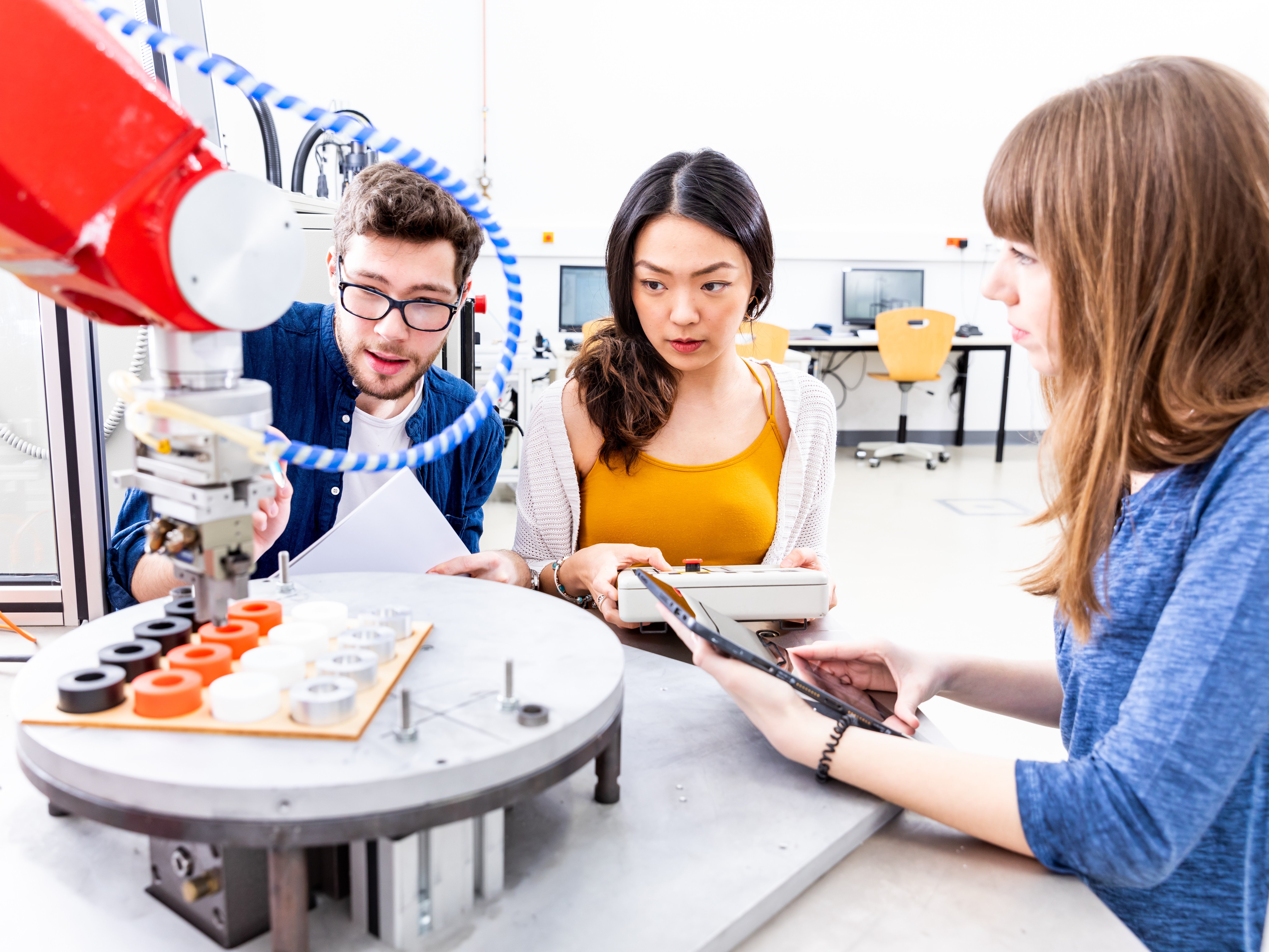 Bachelor Business Administration and Engineering - Industry International