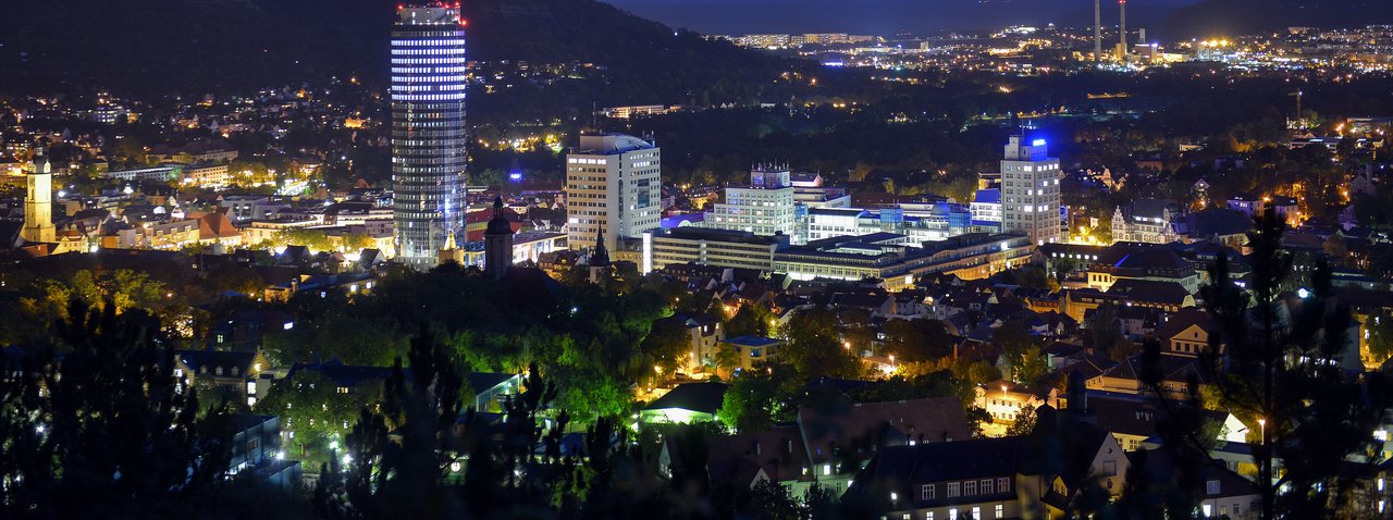 Studierendenstadt Jena bei Nacht