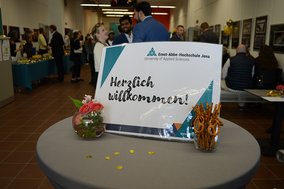 Feierliche Verabschiedung von Absolvent*innen des Wintersemesters 2024/ 2025
