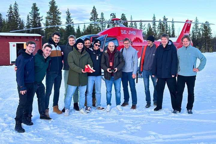 REXUS-Projekt: Team nach Bergung des Flugroboters in Nordschweden.