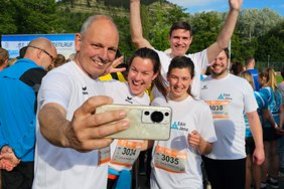 Team der Augenoptik beim Firmenlauf 2025 in Jena.