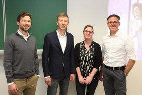Gruppenfoto Professoren und Gastdozenten
