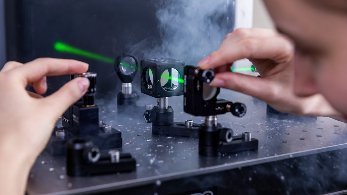 Master Laser- and Optotechnologies