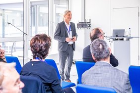 Prof. Töpfer auf dem Symposium "75 Years of Piezo Technology"