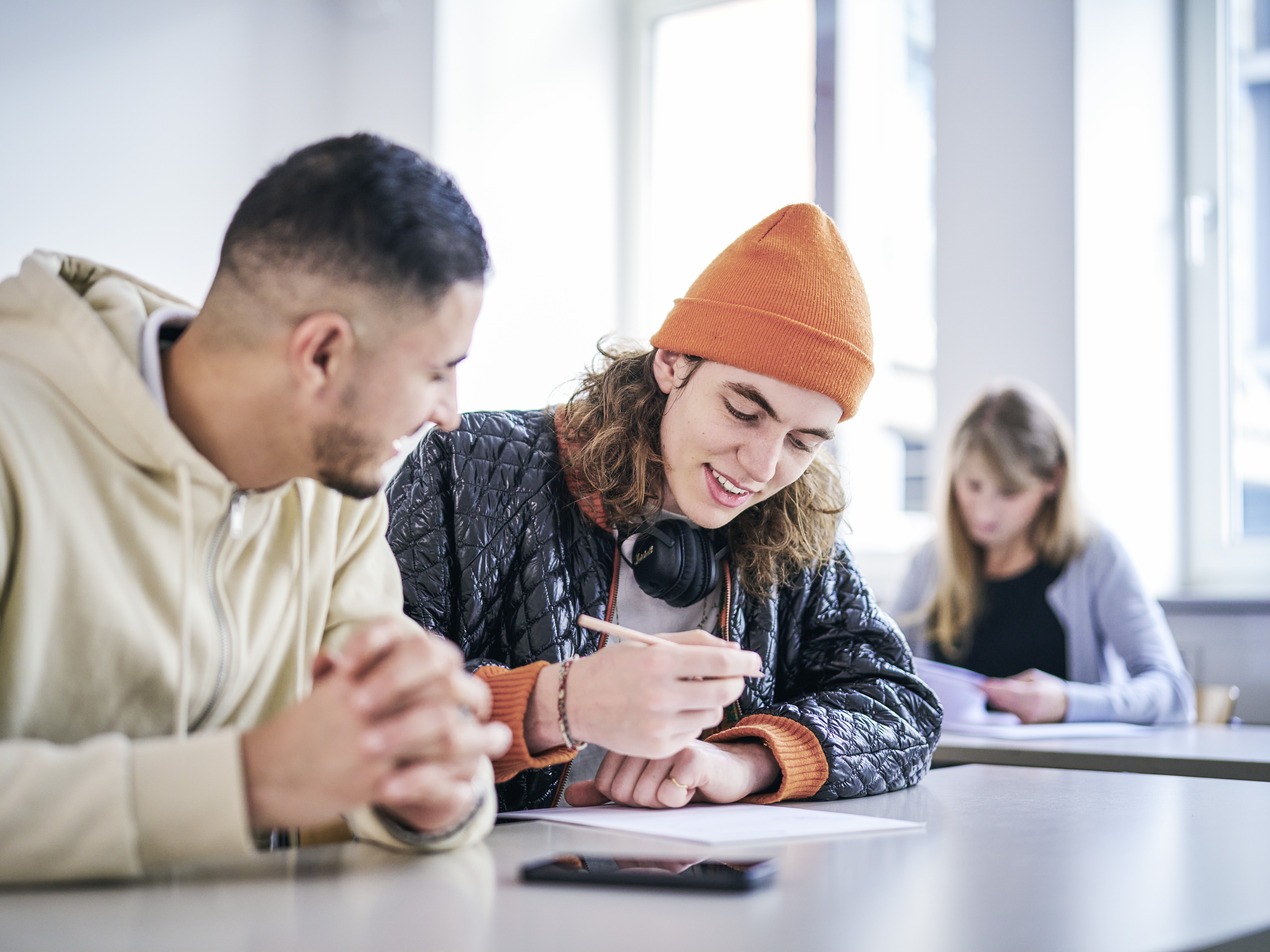 Studierende im Seminarraum