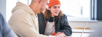 Studierende im Gespräch