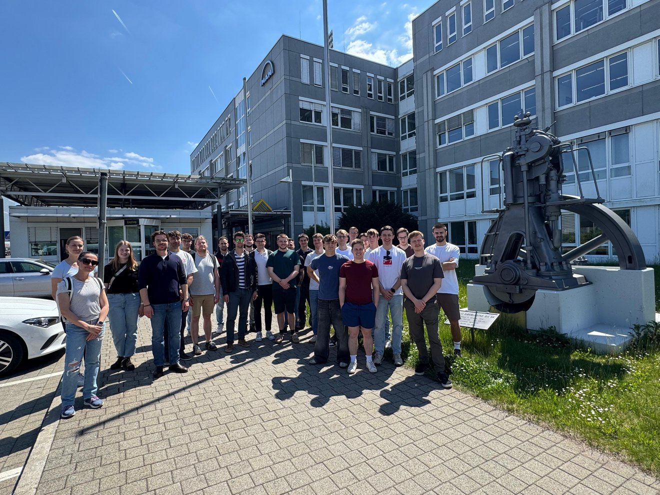 Technik zum Anfassen: Studierende auf Exkursion in Franken