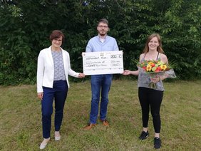 Foto Spendenübergabe bei der Kindersprachbrücke Jena