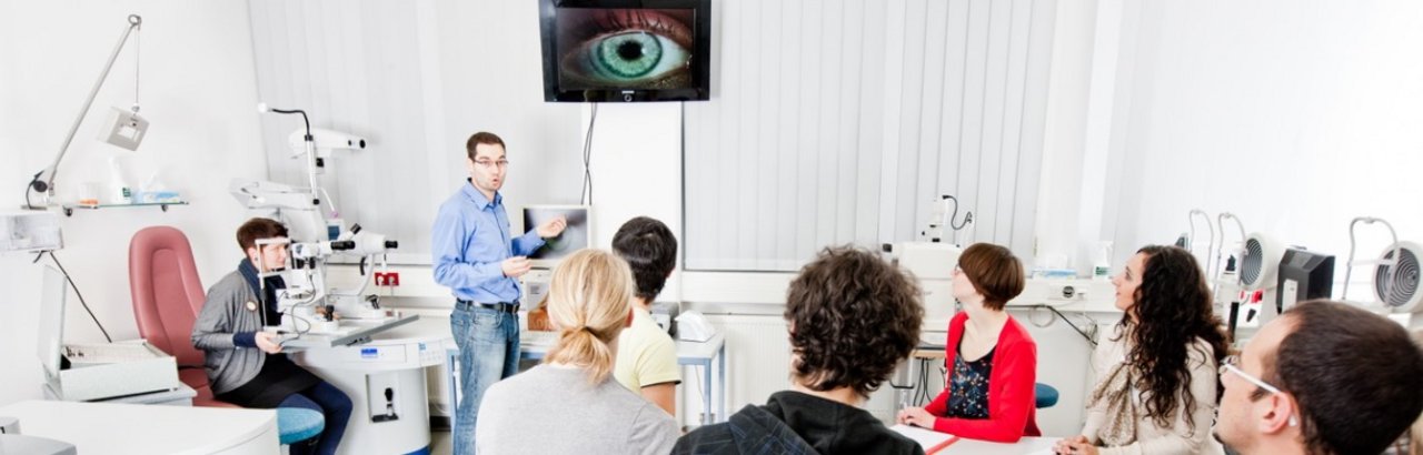 Exercises in clinical optometry