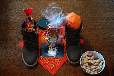 Gefüllte Winterschuhe am Nikolaustag
