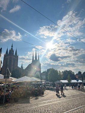 Foto Domplatz Erfurt zum Krämerbrückenfest 2023 