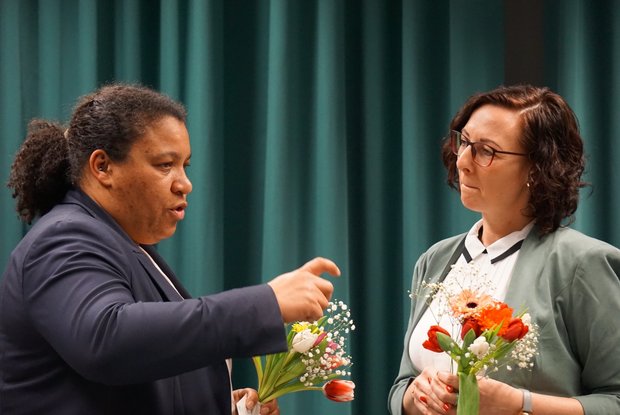 Ministerin Denstädt und Susann Detko im Gespräch