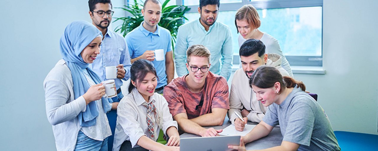 international students in dialogue