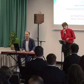 Musikalische Begleitung: Duo "Beat2"