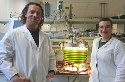 ZAKI-Projekt "KI-basierte Sensordatenfusion zur Bioprozess-Überwachung mit Anwendung in der Mikroalgen-Biotechnologie"