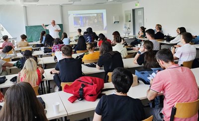 Internationale Schülerinnen und Schüler zu Gast an der Ernst-Abbe-Hochschule Jena