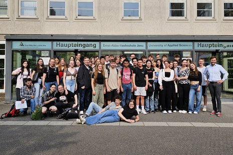 „SchülerExpress“ der Ernst-Abbe-Hochschule (EAH) „SchülerExpress“ der Ernst-Abbe-Hochschule (EAH)