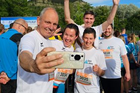 Team der Augenoptik beim Firmenlauf 2025 in Jena.