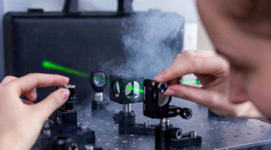 Laser- und Optotechnologien studieren an der Ernst-Abbe-Hochschule Jena