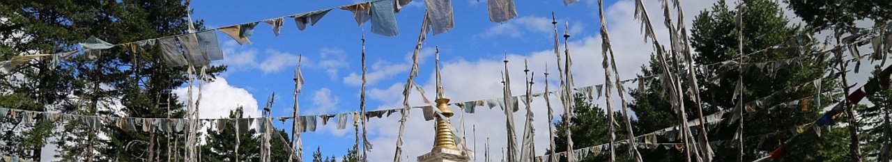Gebetswimpel in Bhutan