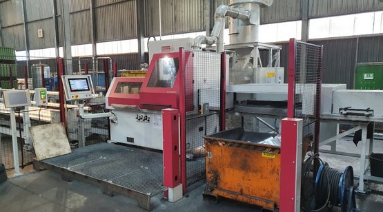 I4KMU Sägemaschine für den Zuschnitt von Aluminium Rundstangen