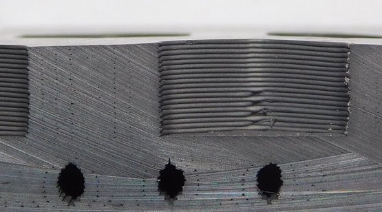 3DKeraMat Querschnitt 3D-gedruckter Spiegelhalter